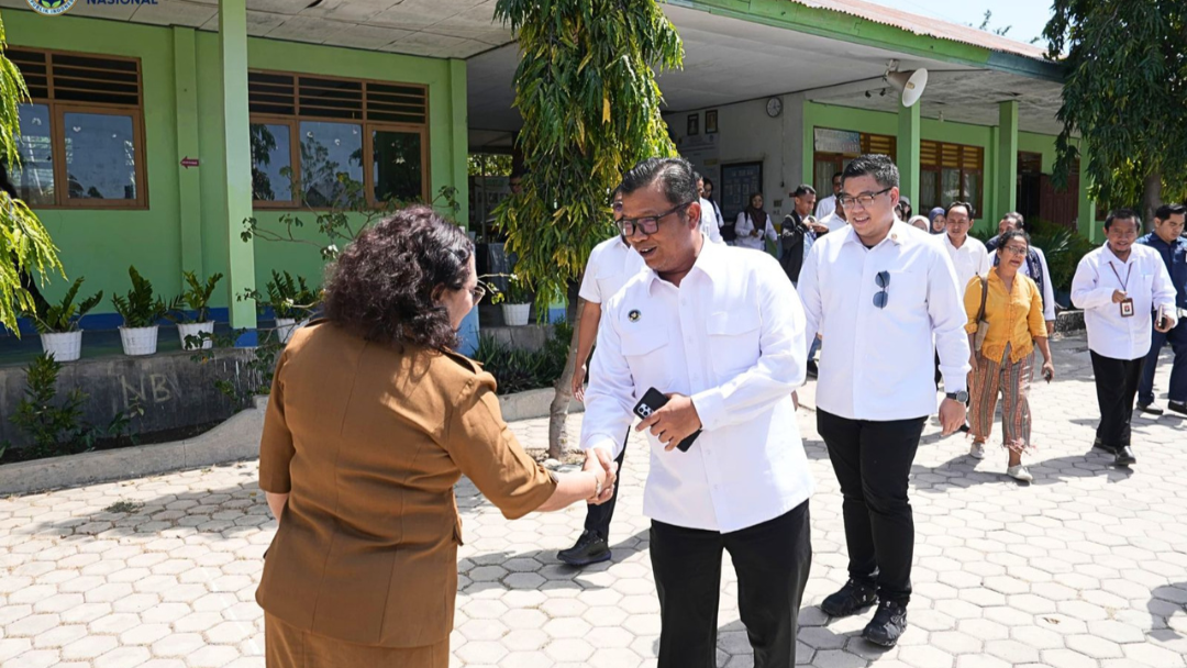 BGN Kepahiang Bersama BPOM dan PCO RI Tinjau Pelaksanaan MBG di Kupang