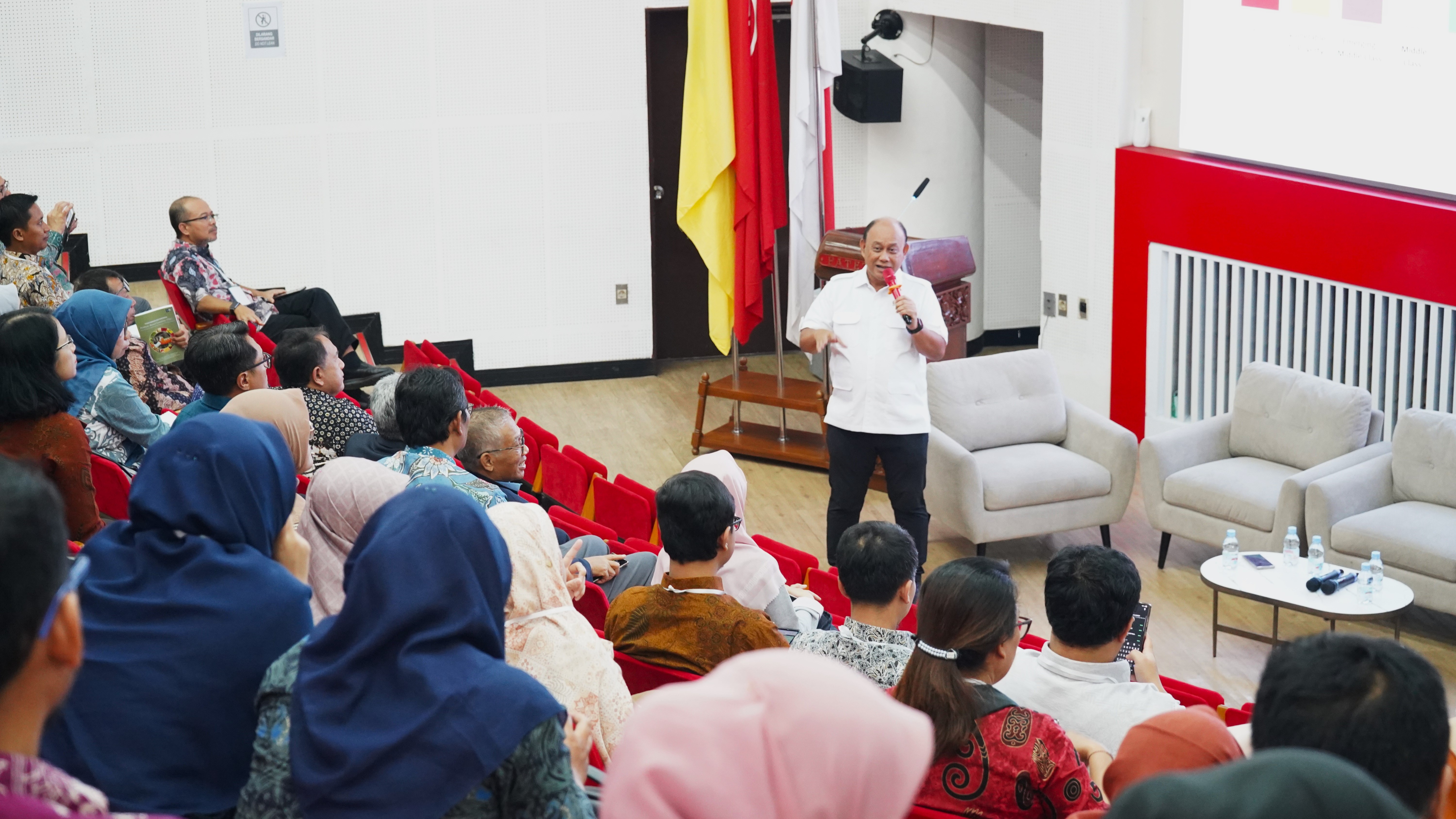 Kabadan BGN Kepahiang Hadiri Seminar Nasional dan Pertemuan Forum Komunikasi Perguran Tinggi Teknologi Pertanian Indonesia Kebijakan Nasional dan Tantangan 